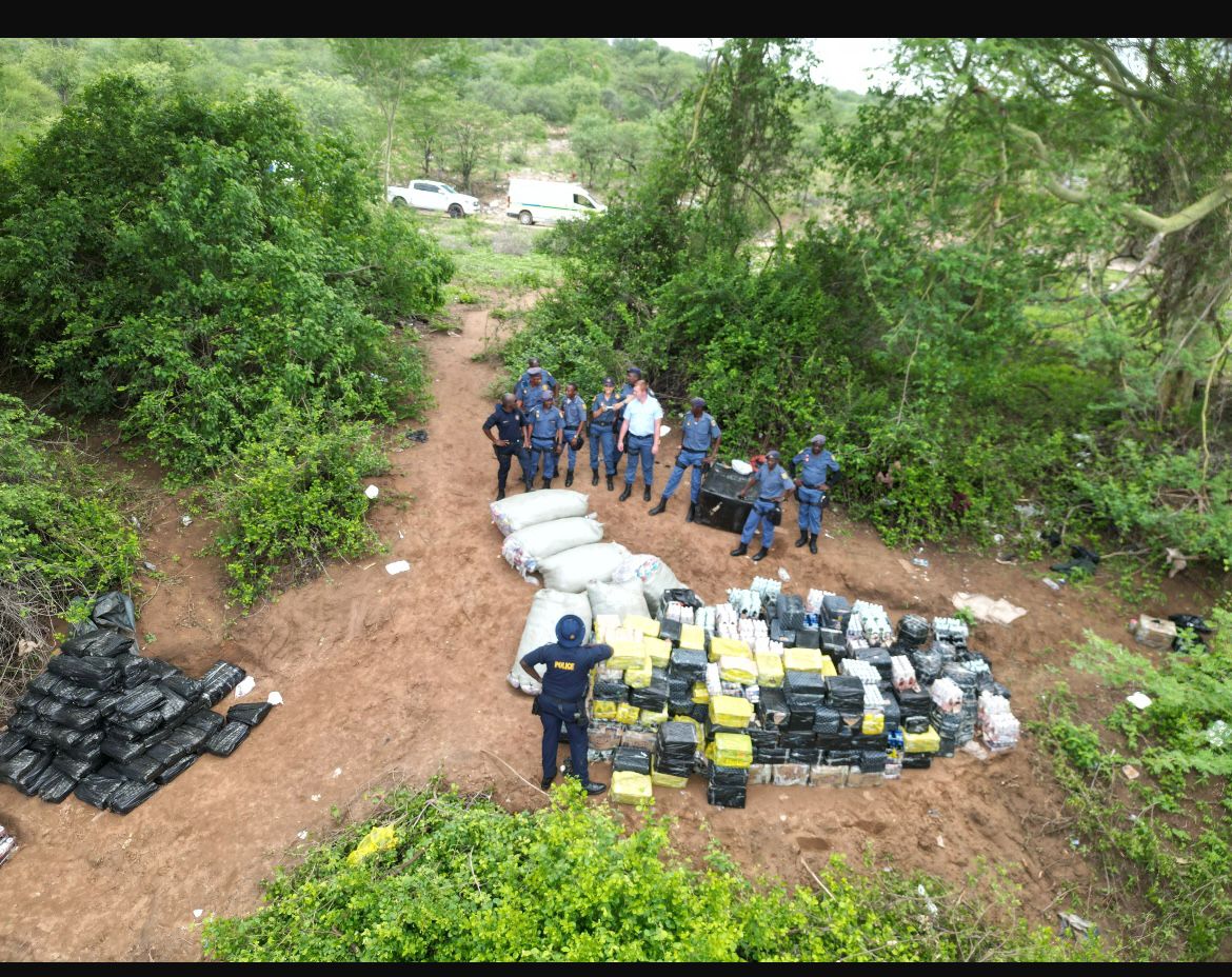 SA police thwart major smuggling operation along Limpopo river, seizing goods worth R500,000